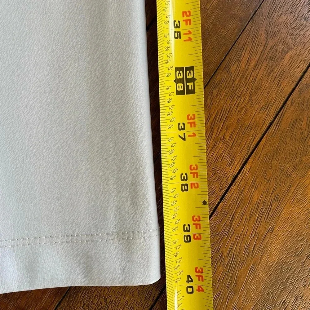 Halogen Straight Leg Pants in Light Gray